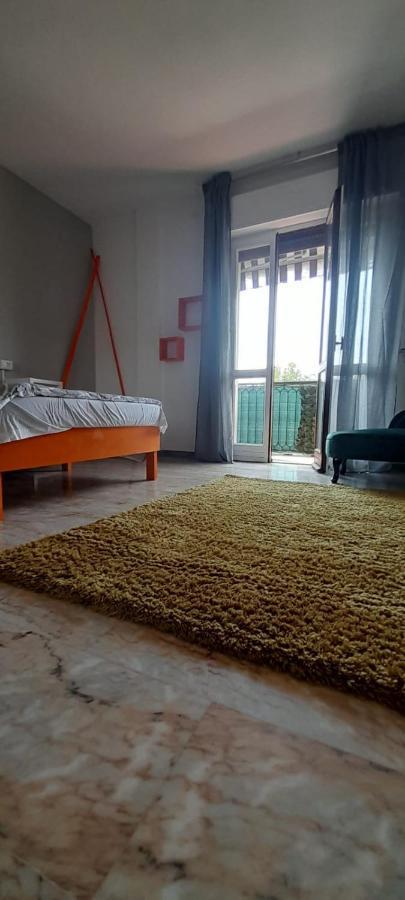 I Feel Orange Hotel Legnano Kültér fotó