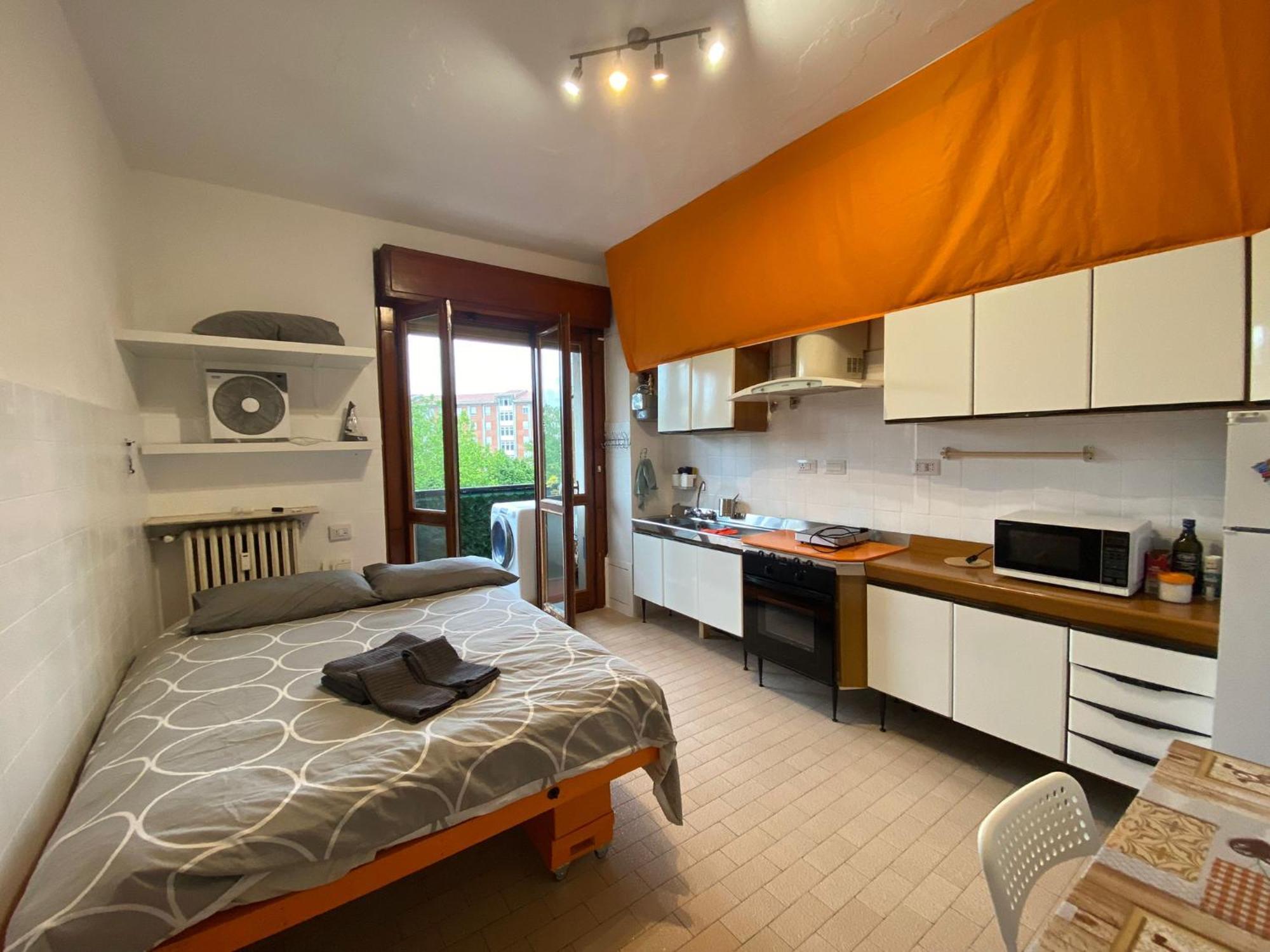 I Feel Orange Hotel Legnano Kültér fotó